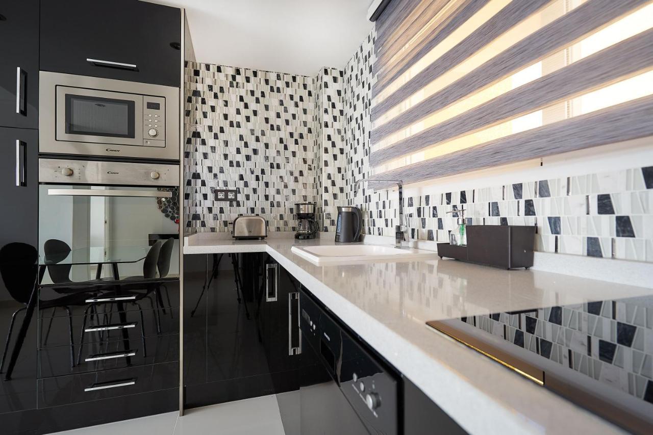 Espanhouse Sunny Sea View Apartment ตอร์เรเวียคา ภายนอก รูปภาพ